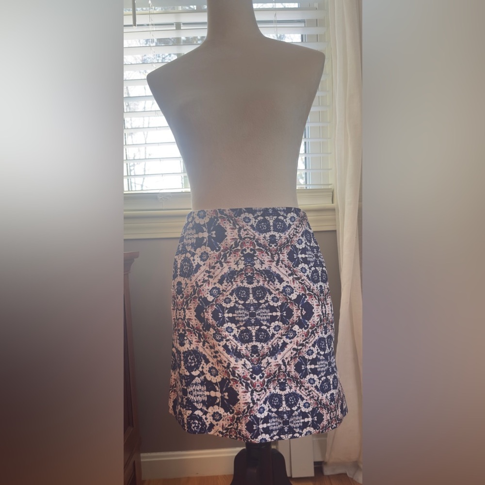 Joe Fresh Navy and White Patterned Pencil Skirt